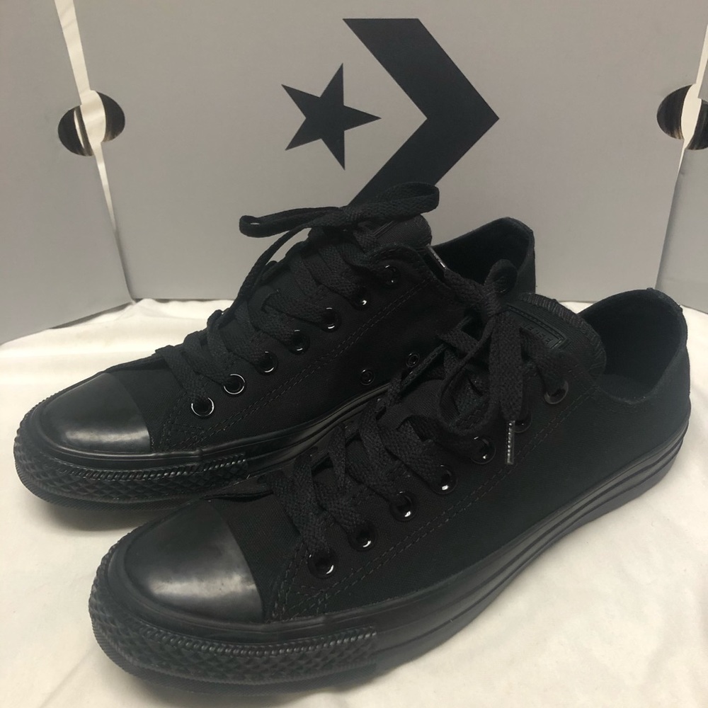 Converse Chuck Taylor monochrome